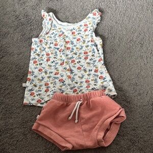 Childhoods ruffle top and shortie outfit 3t